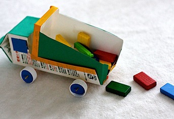 origamimammyrecycleddumptruck